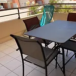 Apartment Confort De 28m² Avec Terrasse Et Parking, - Fr-1-472a-186 Sète